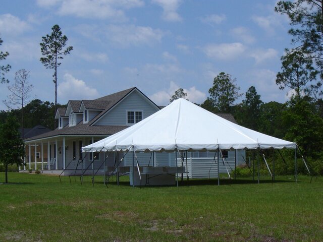 30 x 30 pole tent